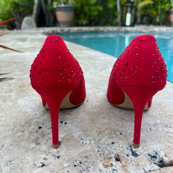 MARC FISHER Darrena Jeweled Velvet Red Heels 8.5 - Picture 4 of 14